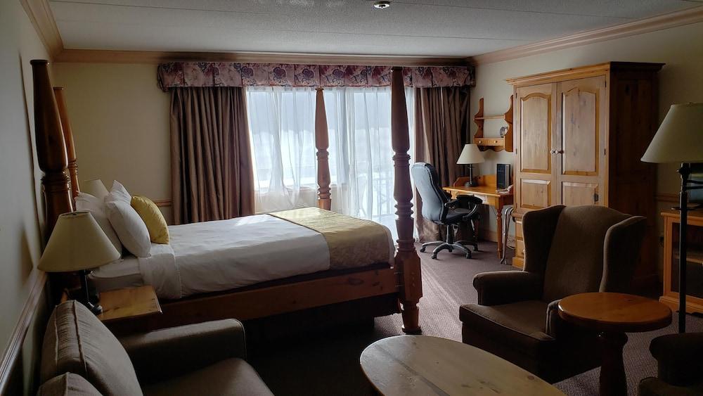 Ramada By Wyndham Pinewood Park Resort North Bay Eksteriør billede