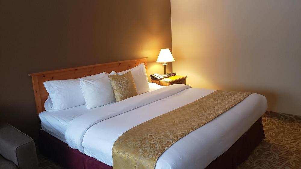 Ramada By Wyndham Pinewood Park Resort North Bay Eksteriør billede