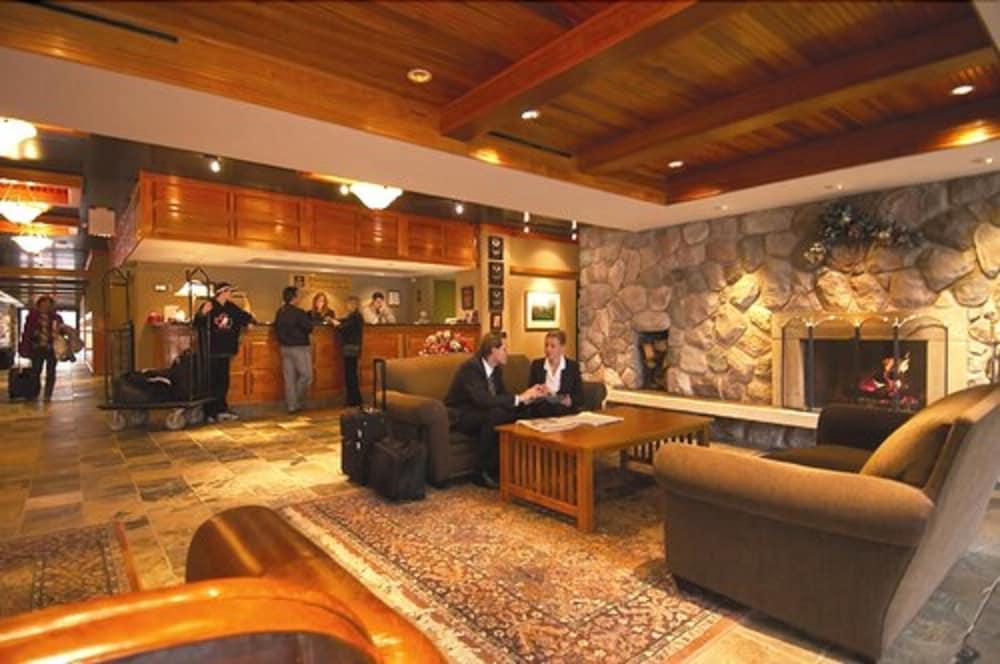 Ramada By Wyndham Pinewood Park Resort North Bay Interiør billede
